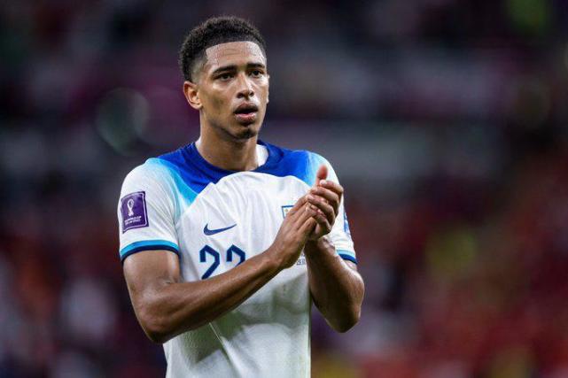 但最终倒在 但最终倒在