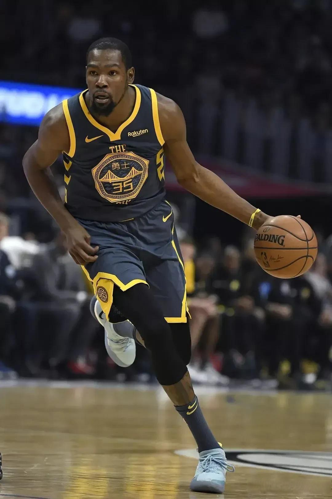 刺伤头部 刺伤头部